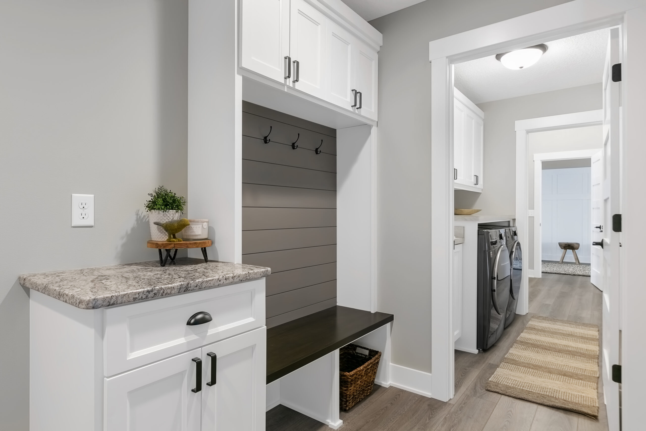 Laundry Room, Mudroom - 2610 Blaine